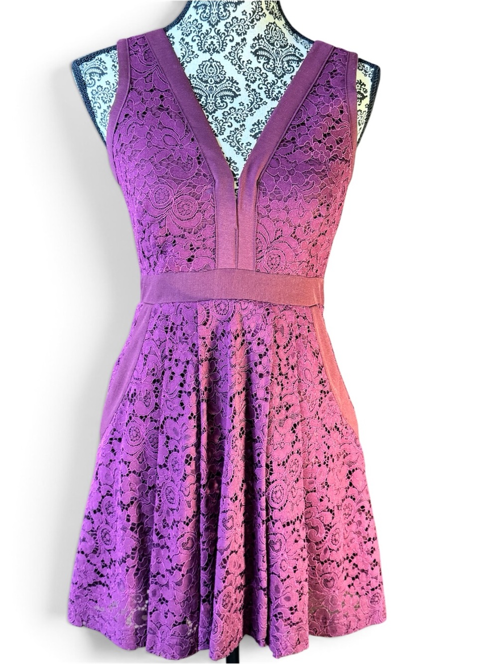 Free People Sleeveless Maroon Purple Lace Cutout Fit-and-Flare Dress size XS​